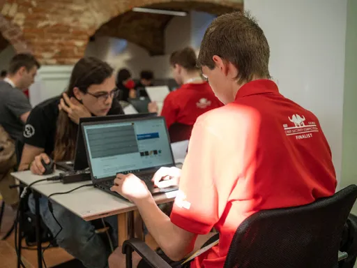Národní finále Kybersoutěže a úspěch plzeňských studentů