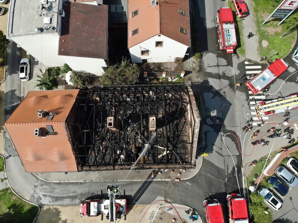 Zásah u&nbsp;požáru na&nbsp;Roudné