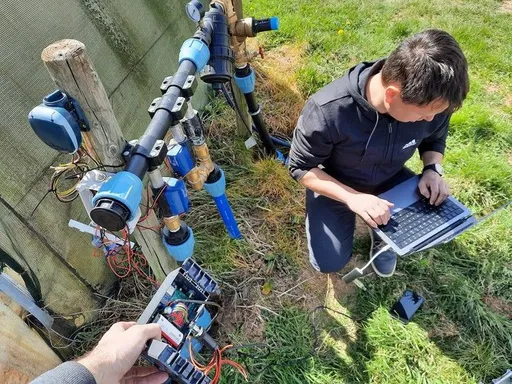 Plzeň podpořila myšlenku chytrého zavlažování, nyní technologii používá ve svých parcích