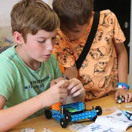 Od šroubků po roboty