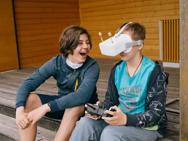 Stavba závodního dronu a FPV létání – začátečníci