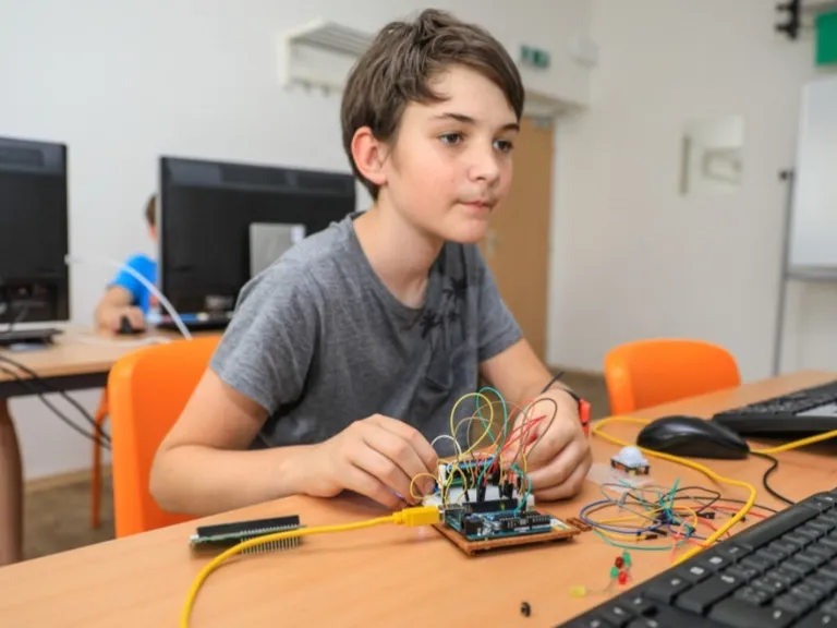 Úvod do programování (nejen) s Arduino