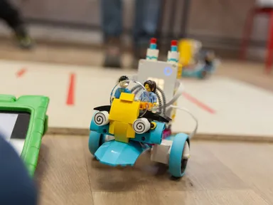 Programování hrou – Scratch a LEGO®SPIKE™ Prime Set