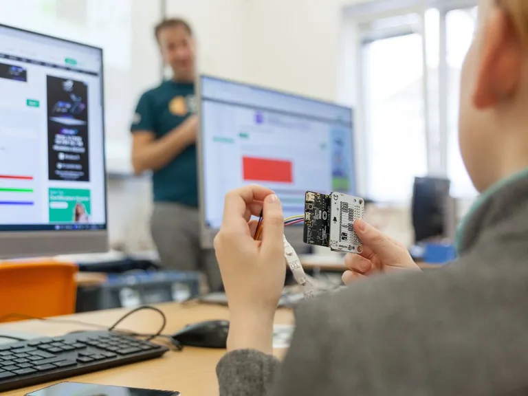 Krok za krokem k elektro projektům