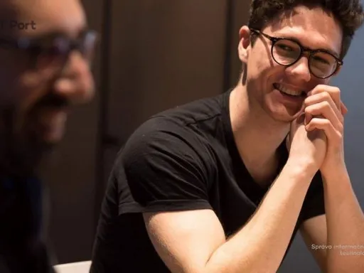 Pitchuj Startup: Social Readers a Martin Fau